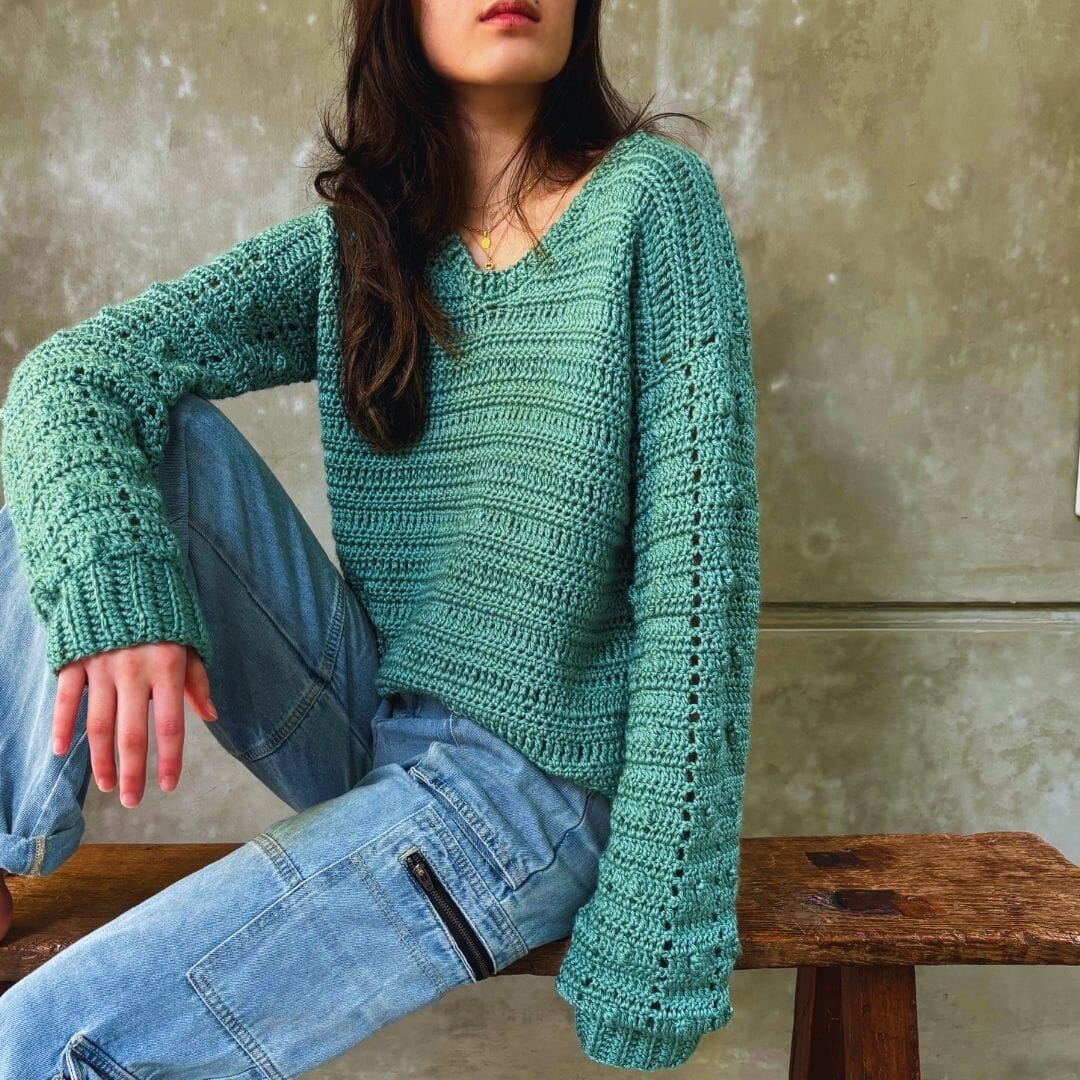 Crochet fashion v neck sweater