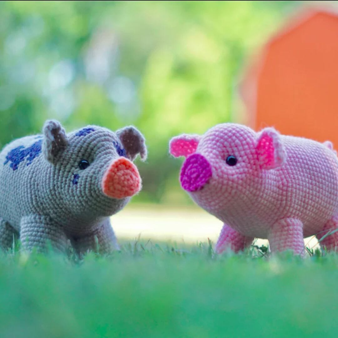 Free Crochet Pattern: Realistic Pig Amigurumi by Little Raven Fiber Arts