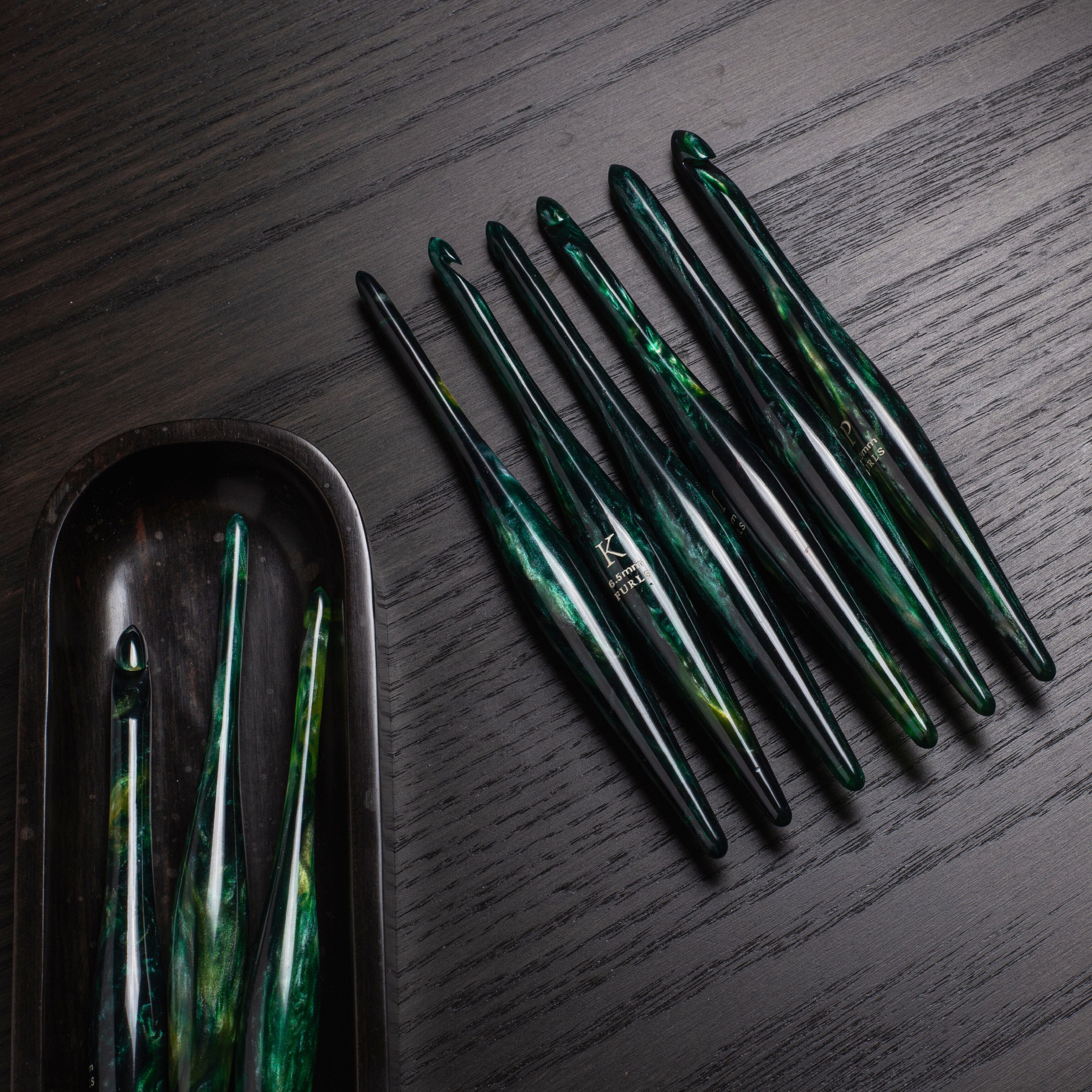 Limited Edition Vixen Streamline Resin Crochet Hooks – FurlsCrochet