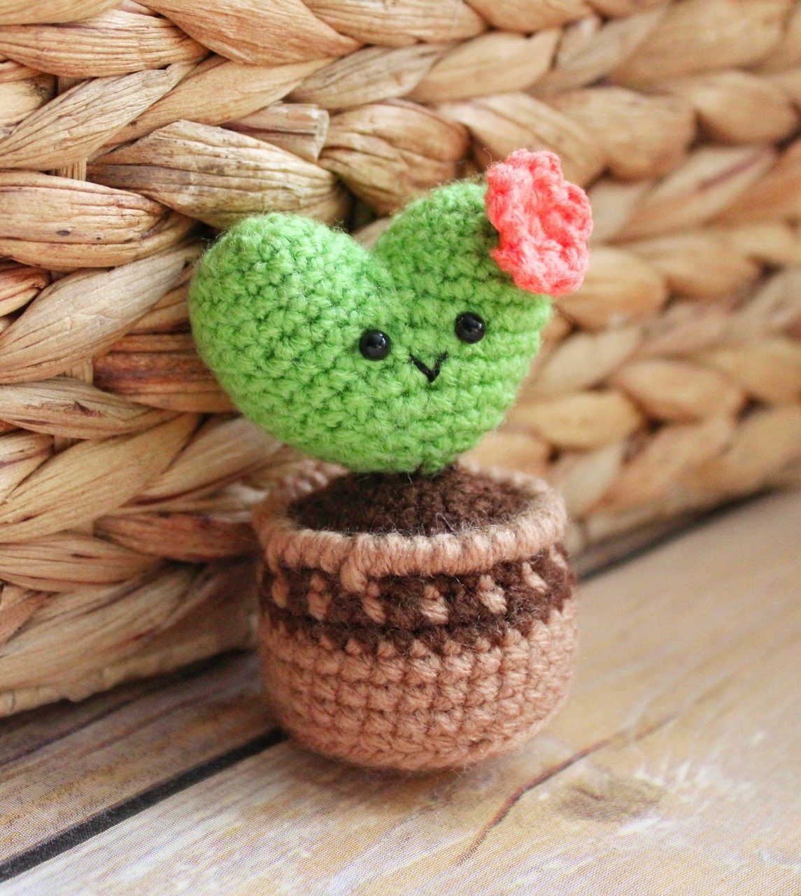 Free Crochet Amigurumi - Heart Shaped Cactus