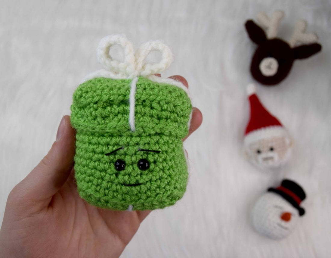 Free Crochet Ornaments- Present
