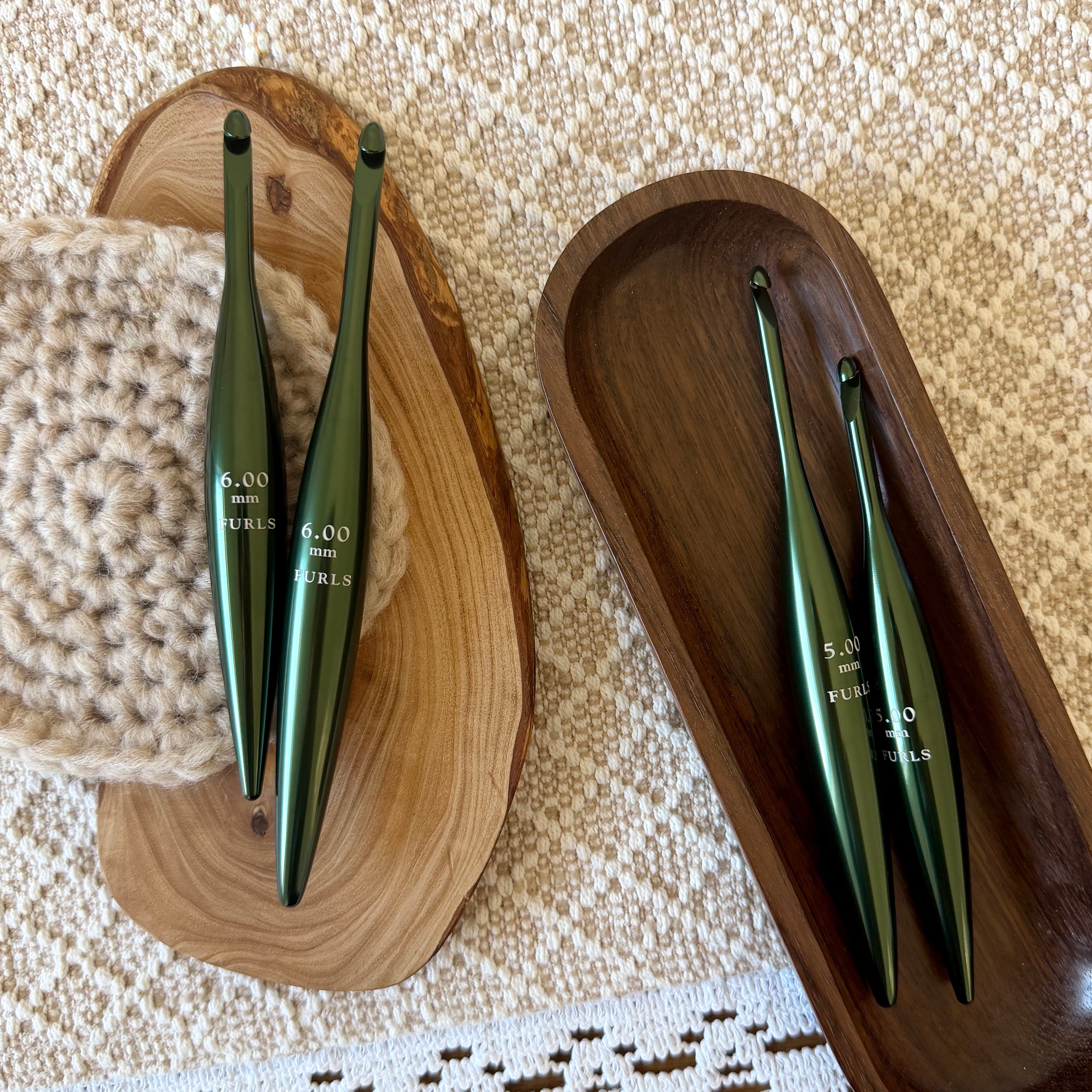 Hemlock Streamline® Metal Crochet Hooks – FurlsCrochet