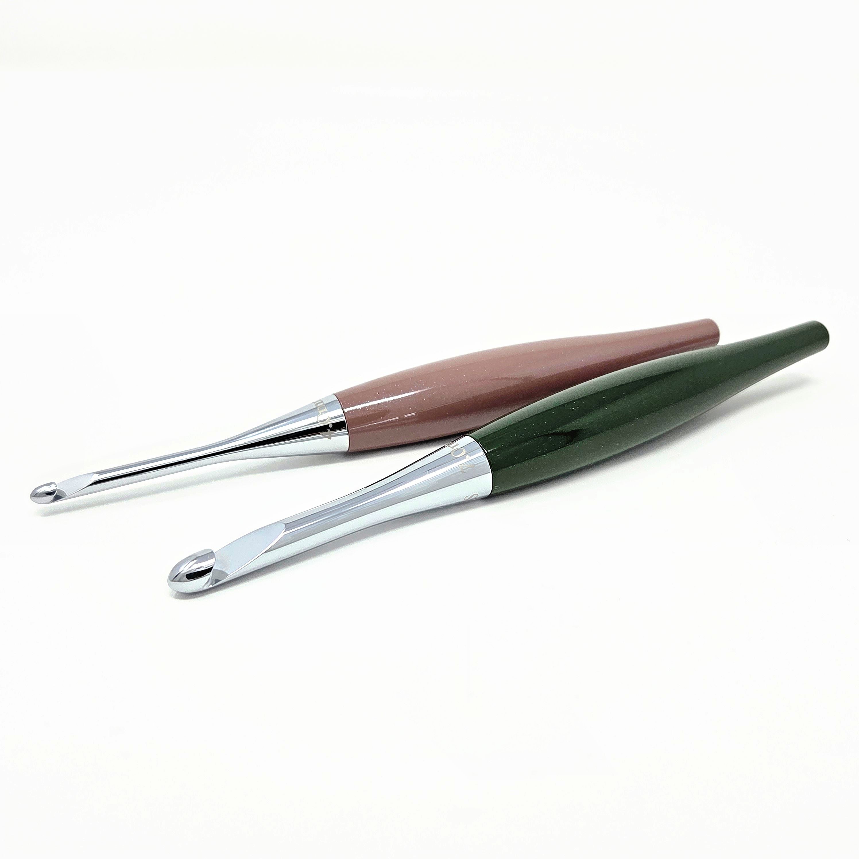 Odyssey® II Crochet Hook in Mocha Mousse – FurlsCrochet