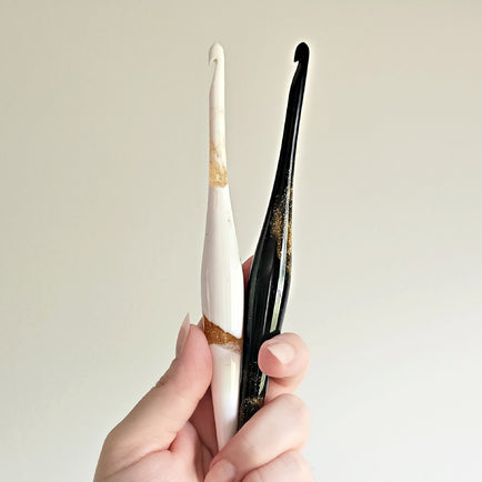 Laurel Streamline Wood Crochet Hooks – FurlsCrochet