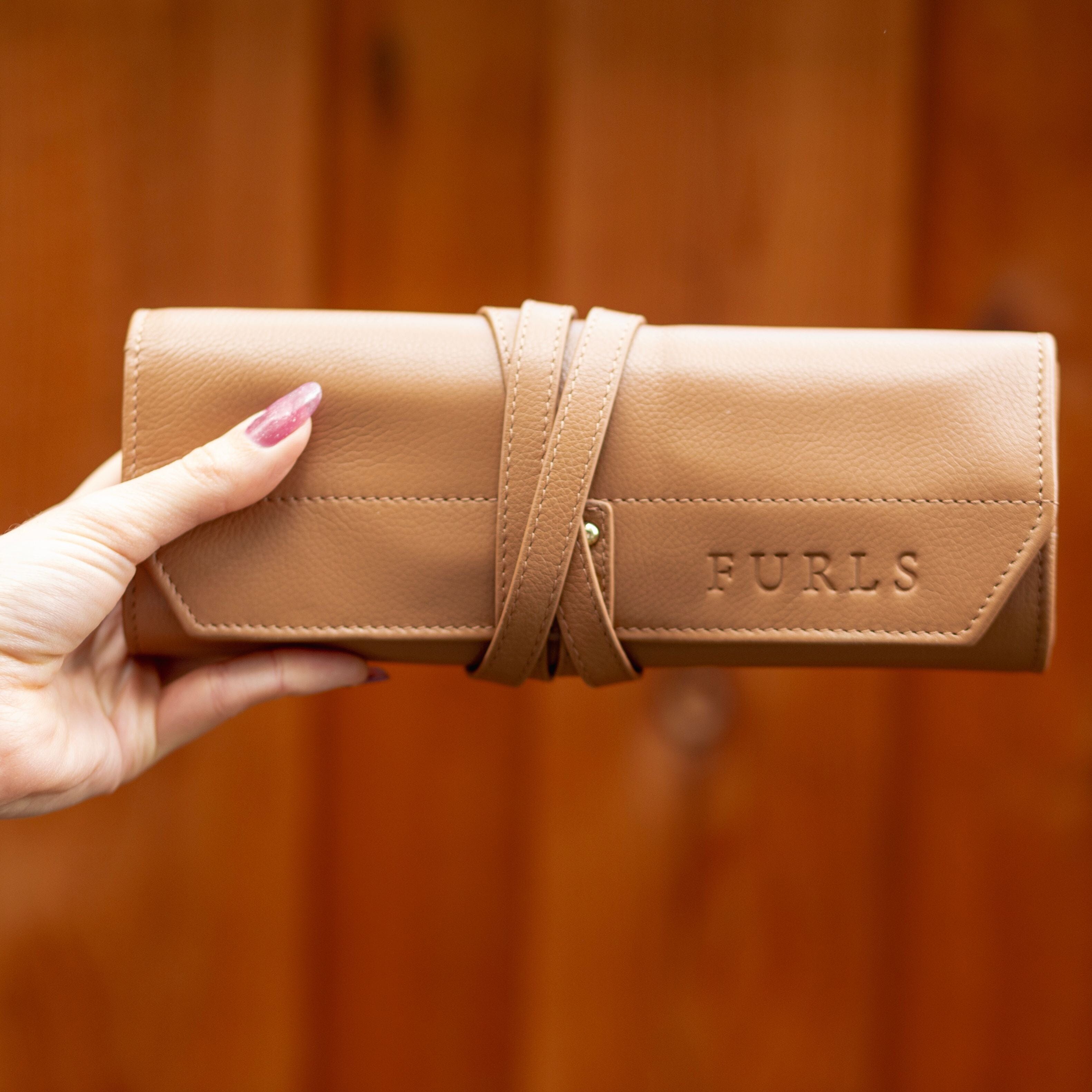 Venture Leather Travel Roll – Crochet Hook Organizer Travel Accessories FurlsCrochet 