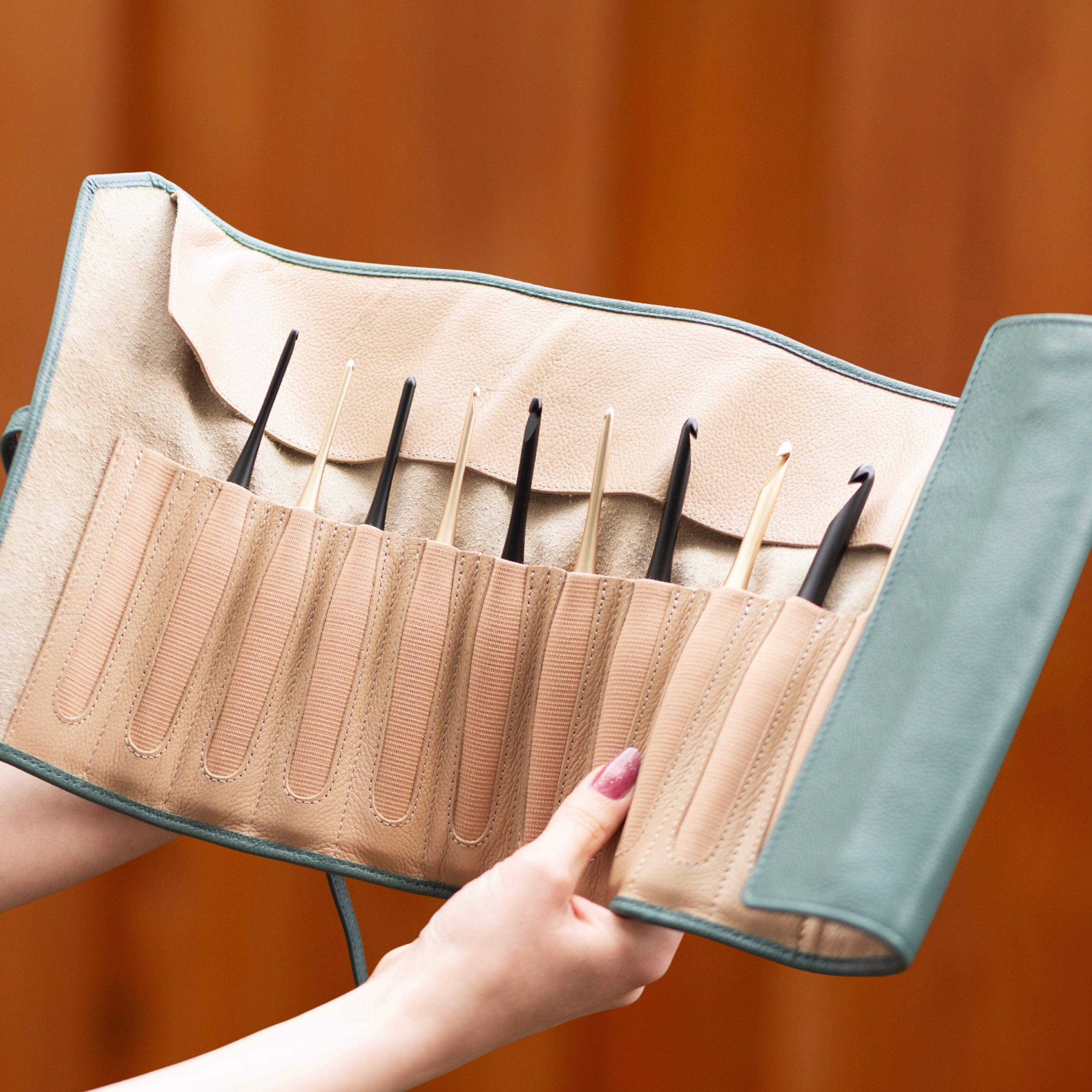 Venture Leather Travel Roll – Crochet Hook Organizer Travel Accessories FurlsCrochet 