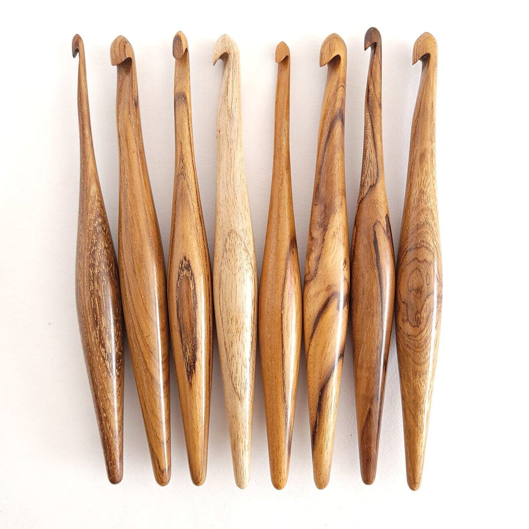 Teak Streamline Wood Crochet Hooks